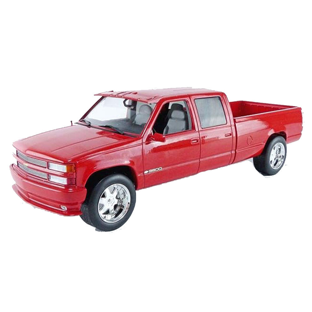 1997 Chevrolet Silverado Crew Cab 1:18 Model Car