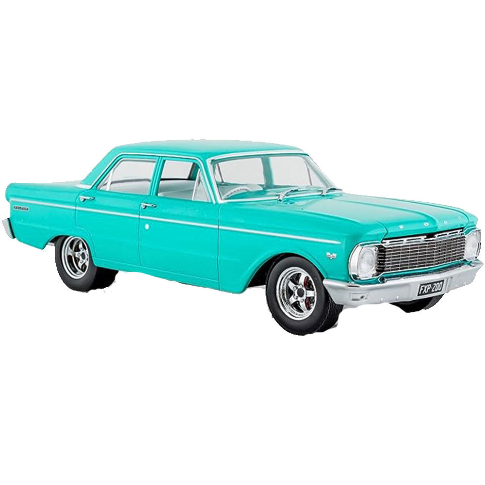 Cuerpo sellado de Sedan Falcon XP de 1965 1:18 COCHO MODELO