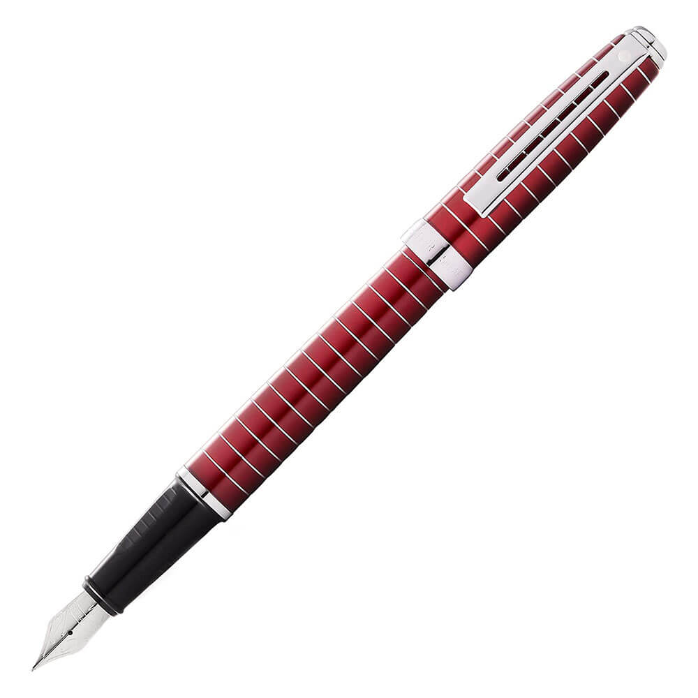 Prelude Fountain Pen con líneas grabadas (rojo)