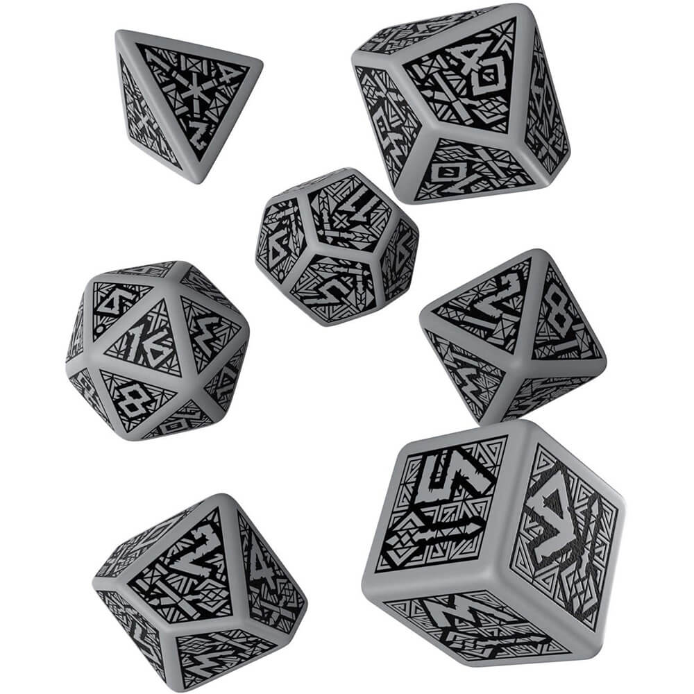 Q Workshop Dwarven Dice Set på 7